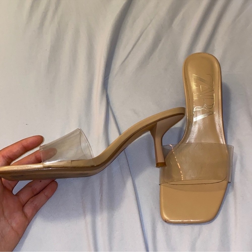 *SEEKING* 7.5 ZARA NUDE KITTEN HEEL - not for sale!!!